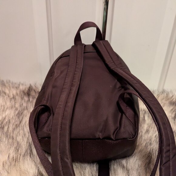 COACH F38263 CHARLIE MINI BACKPACK SHOULDER BAG IN PEBBLE LEATHER PRE-OWNED. - Picture 5 of 8